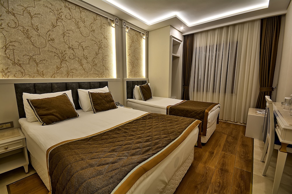 Samir Deluxe Hotel 4/31