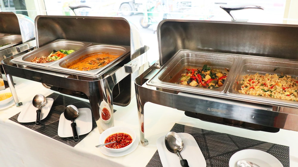 Admiral Suites Bangkok photo4