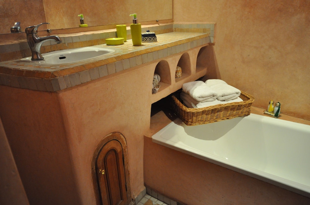 RIAD LE SUCRIER DE FES 66/68
