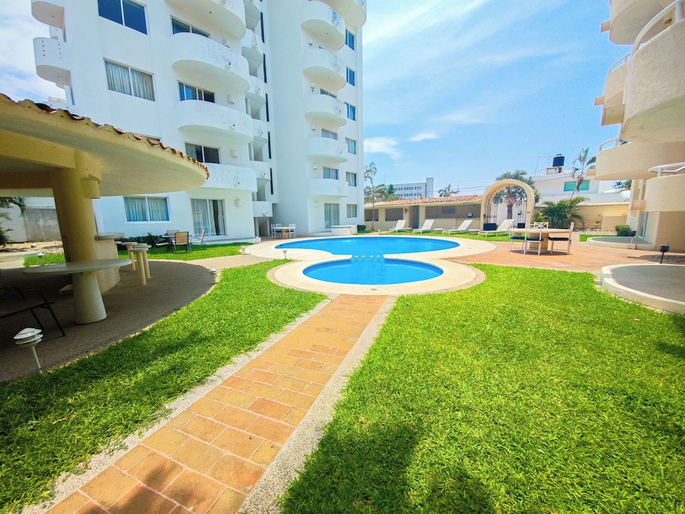 Villamar Princesa Suites 58/63