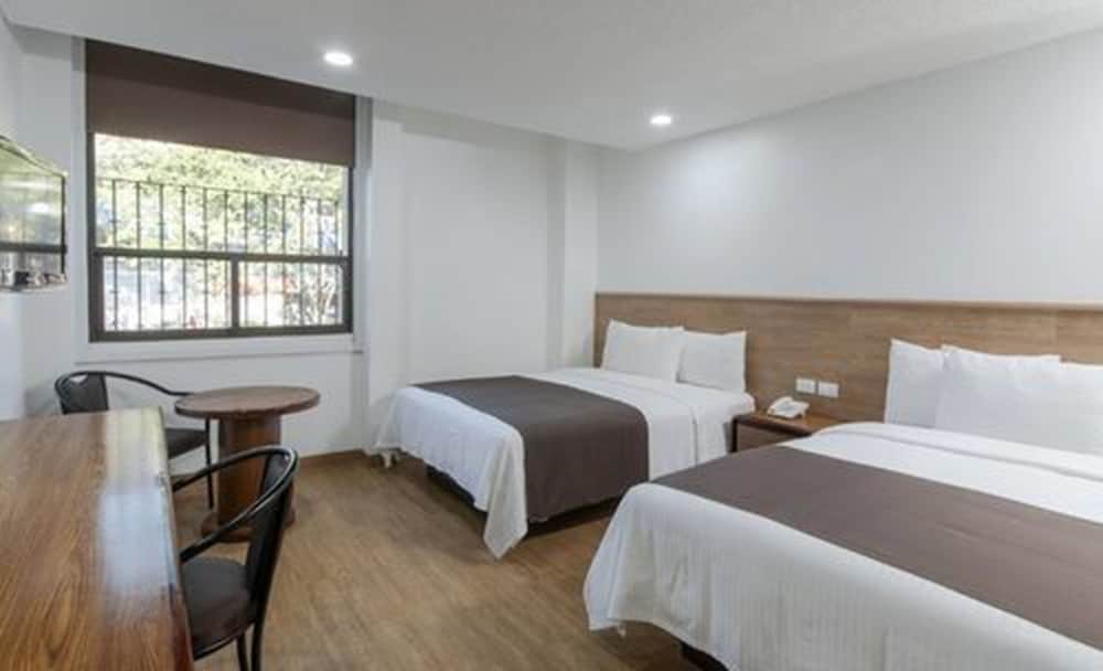 Hotel San Lucas 24/66
