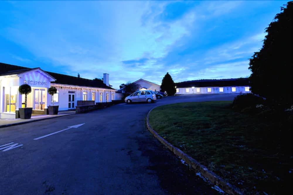 Exeter Court Hotel 61/66