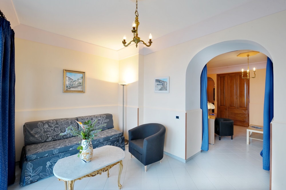 Maresca Hotel Praiano 43/78