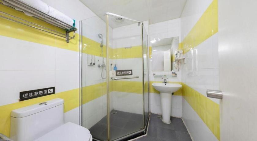 7 Days Inn (Dongguan Houjie Convention and Exhibition Center) 34/42