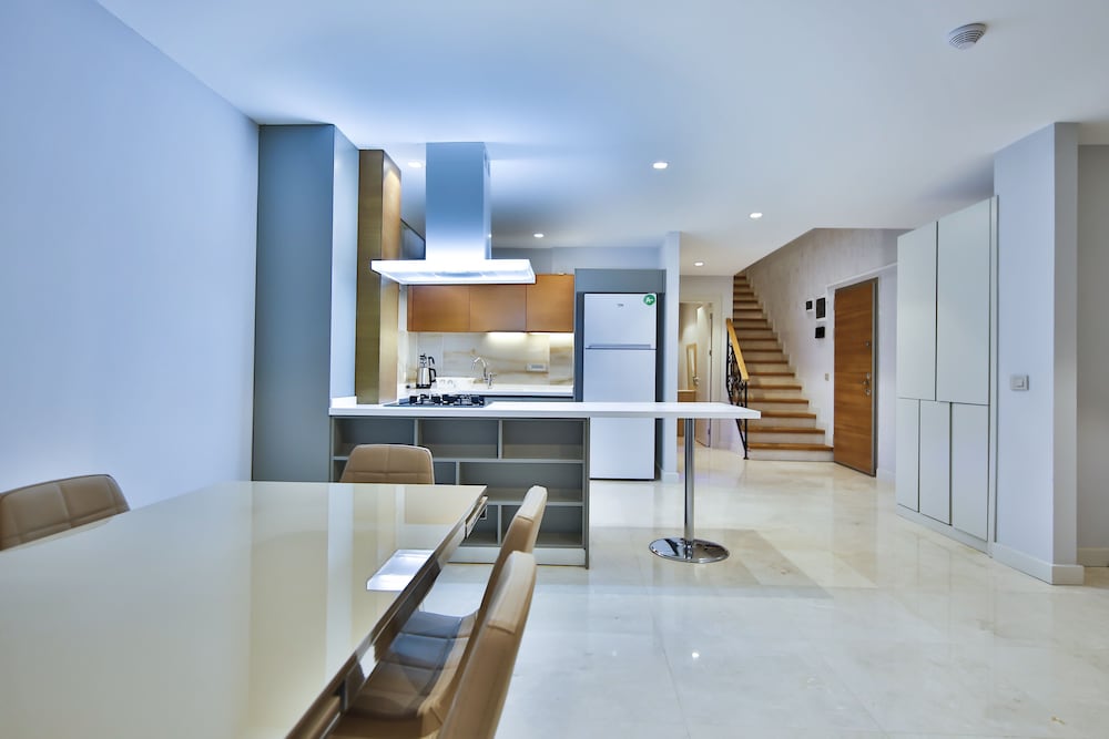 Mene Suites 15/33