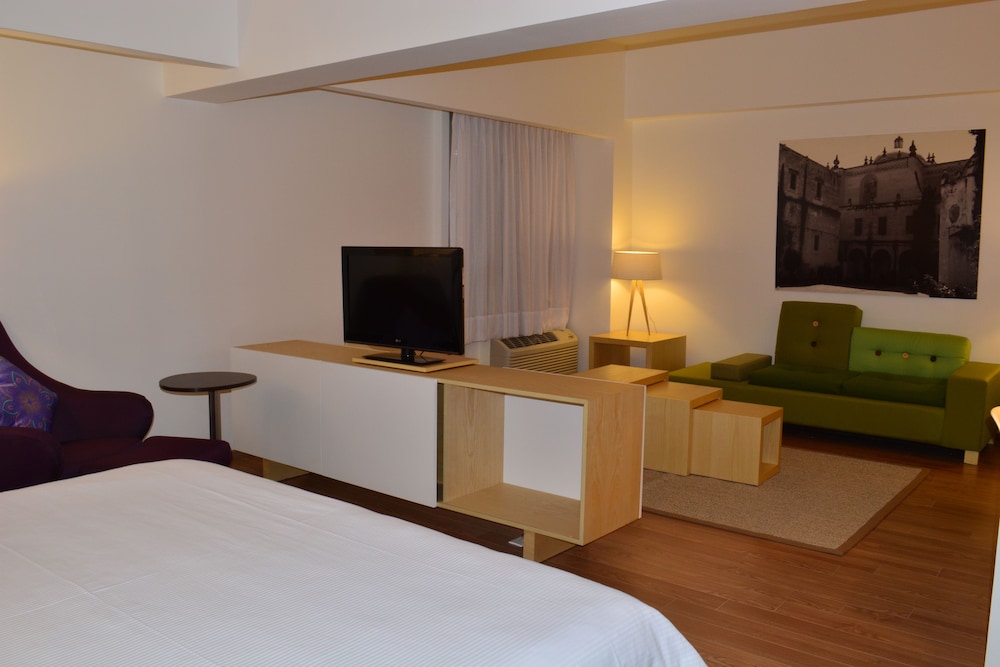 Fiesta Inn Tlalnepantla 17/80