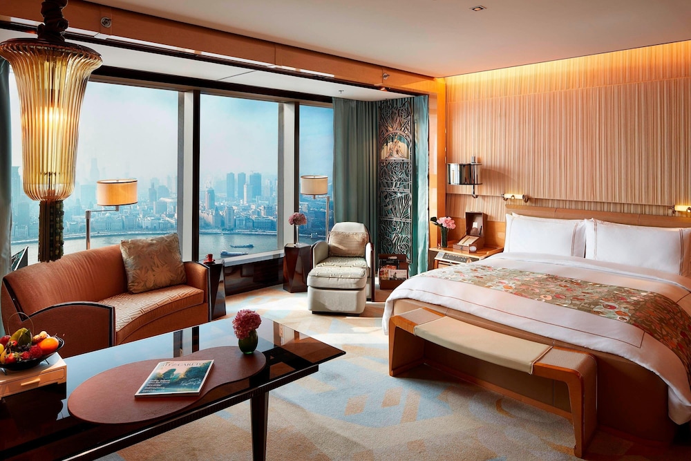 The Ritz Carlton Shanghai Pudong 8/68