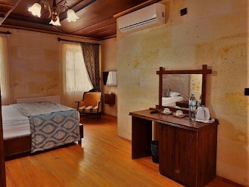 Empire Cave Hotel 23/50