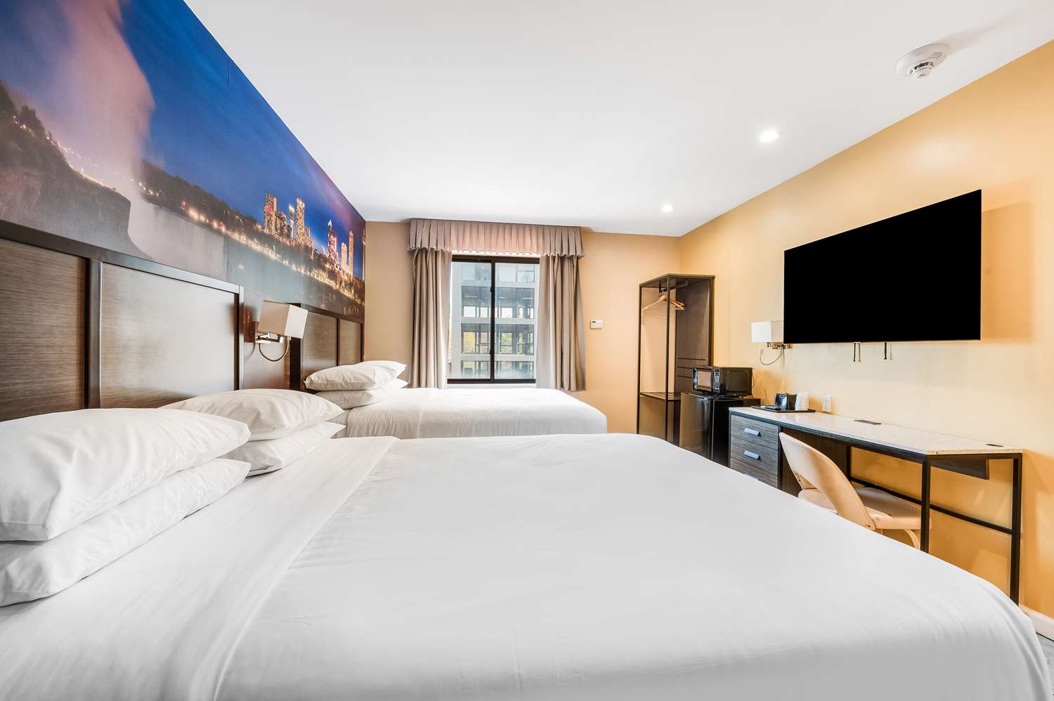 ROOM, 2 QUEEN BEDS