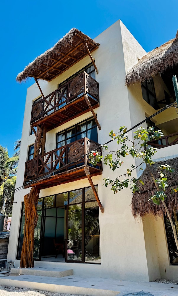Joanza by OOL Hotels 5/50