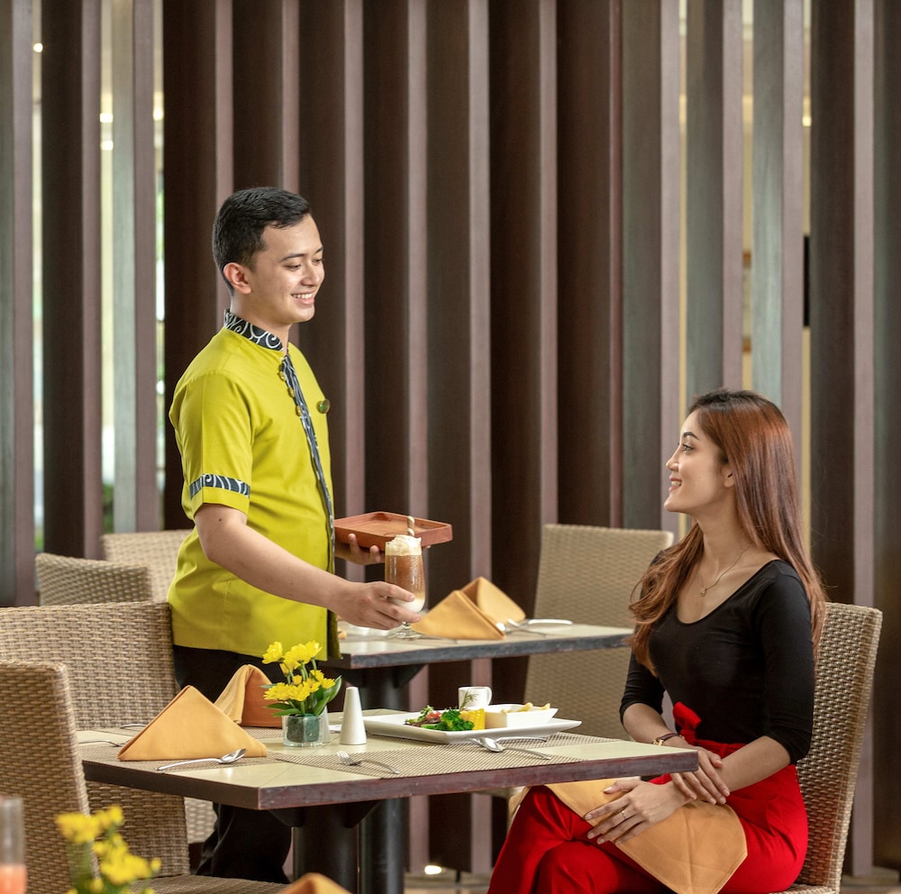 Hotel Santika Bandung 47/51