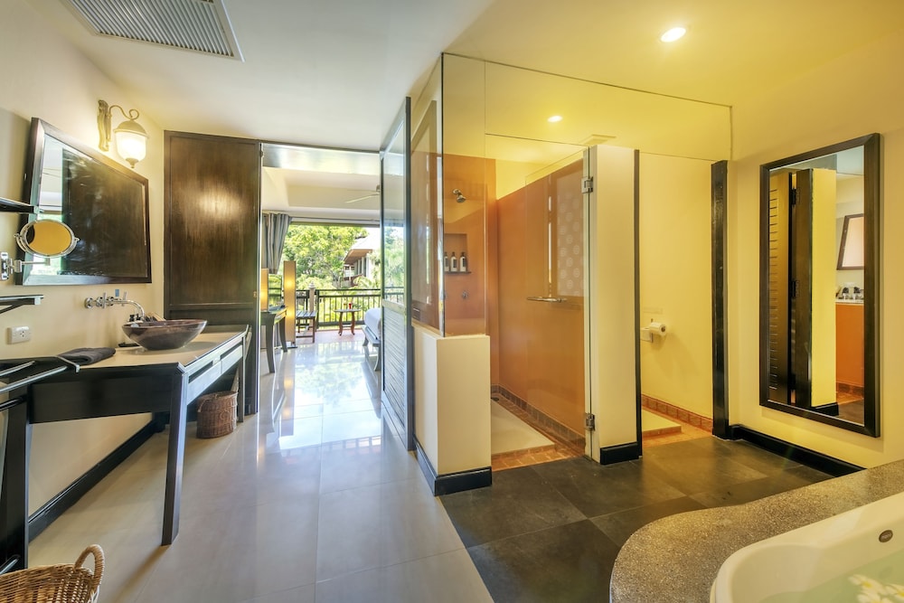 Chada Lanta Beach Resort 45/50