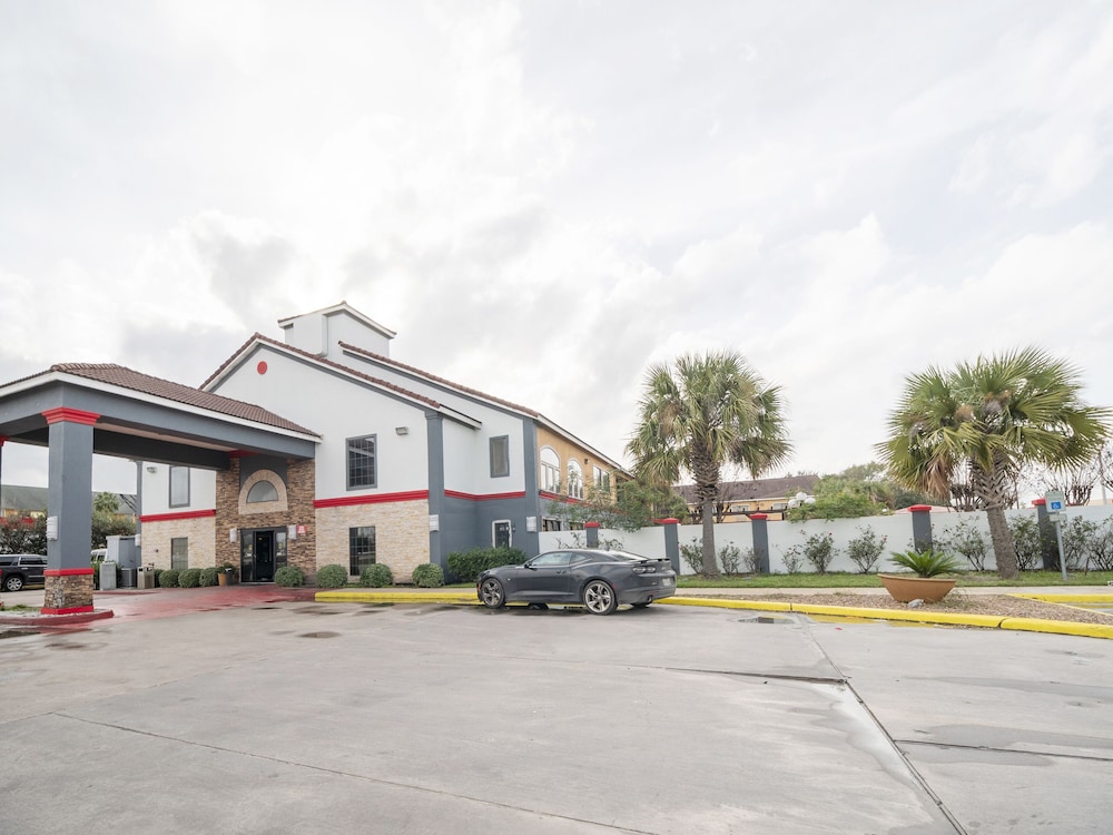 Baymont by Wyndham Houston North 57/67