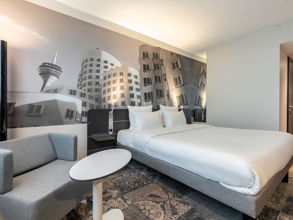 Novotel Duesseldorf Airport 18/71