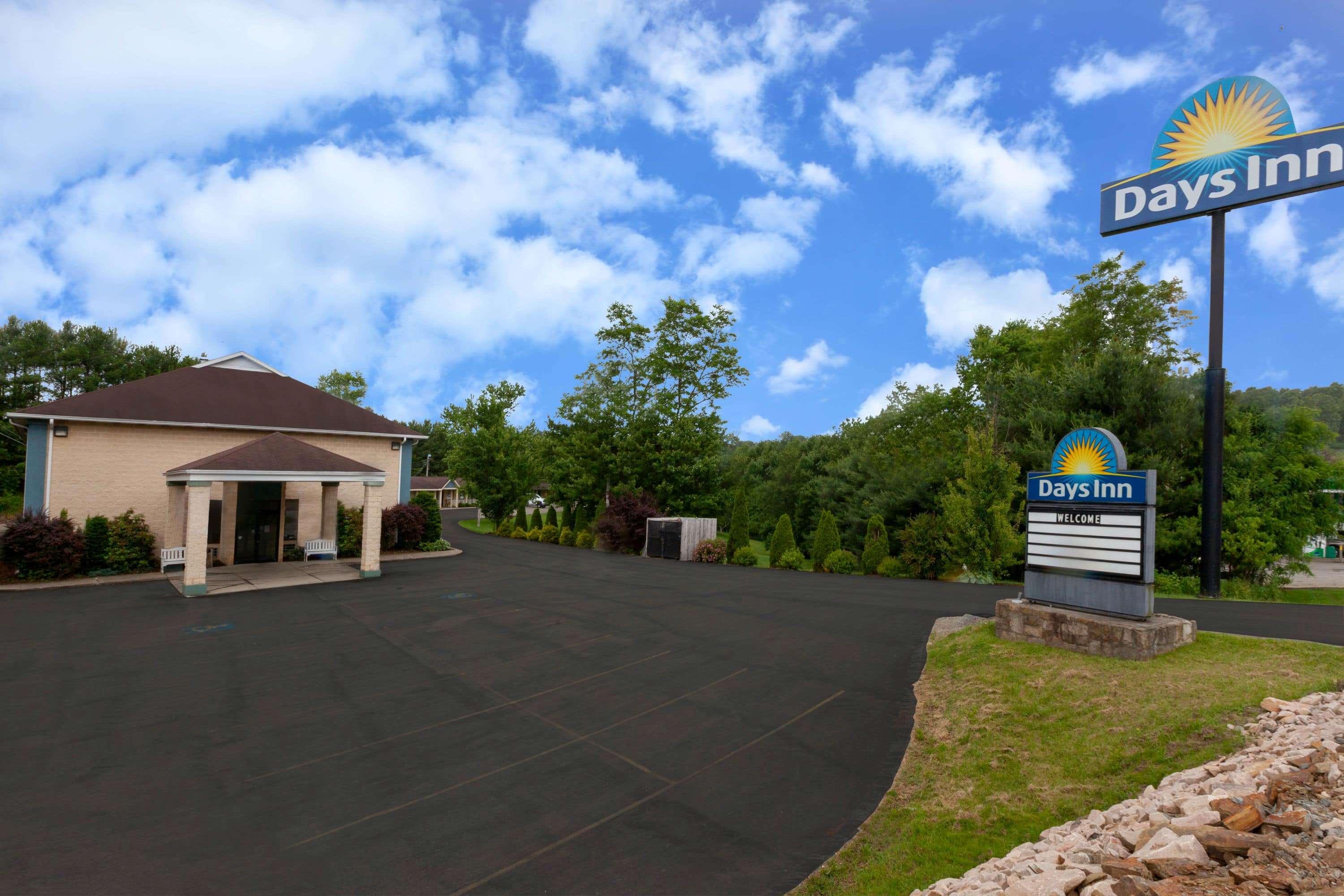Days Inn by Wyndham Donegal 31/33