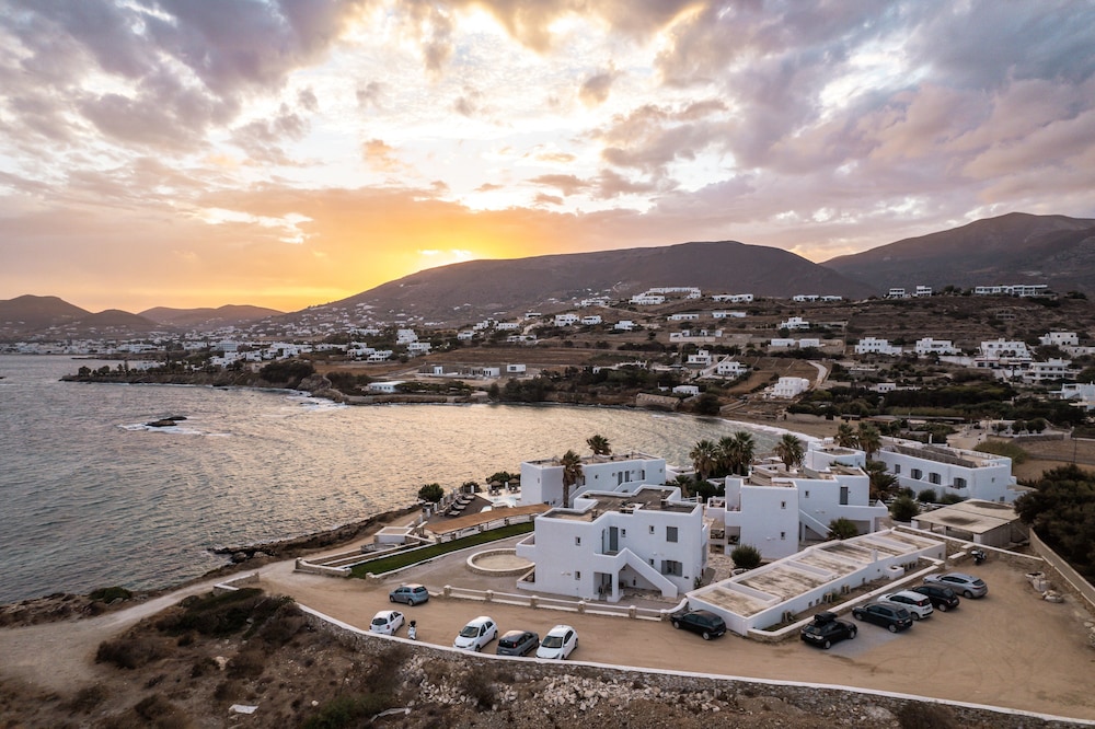 Paros Bay 53/64