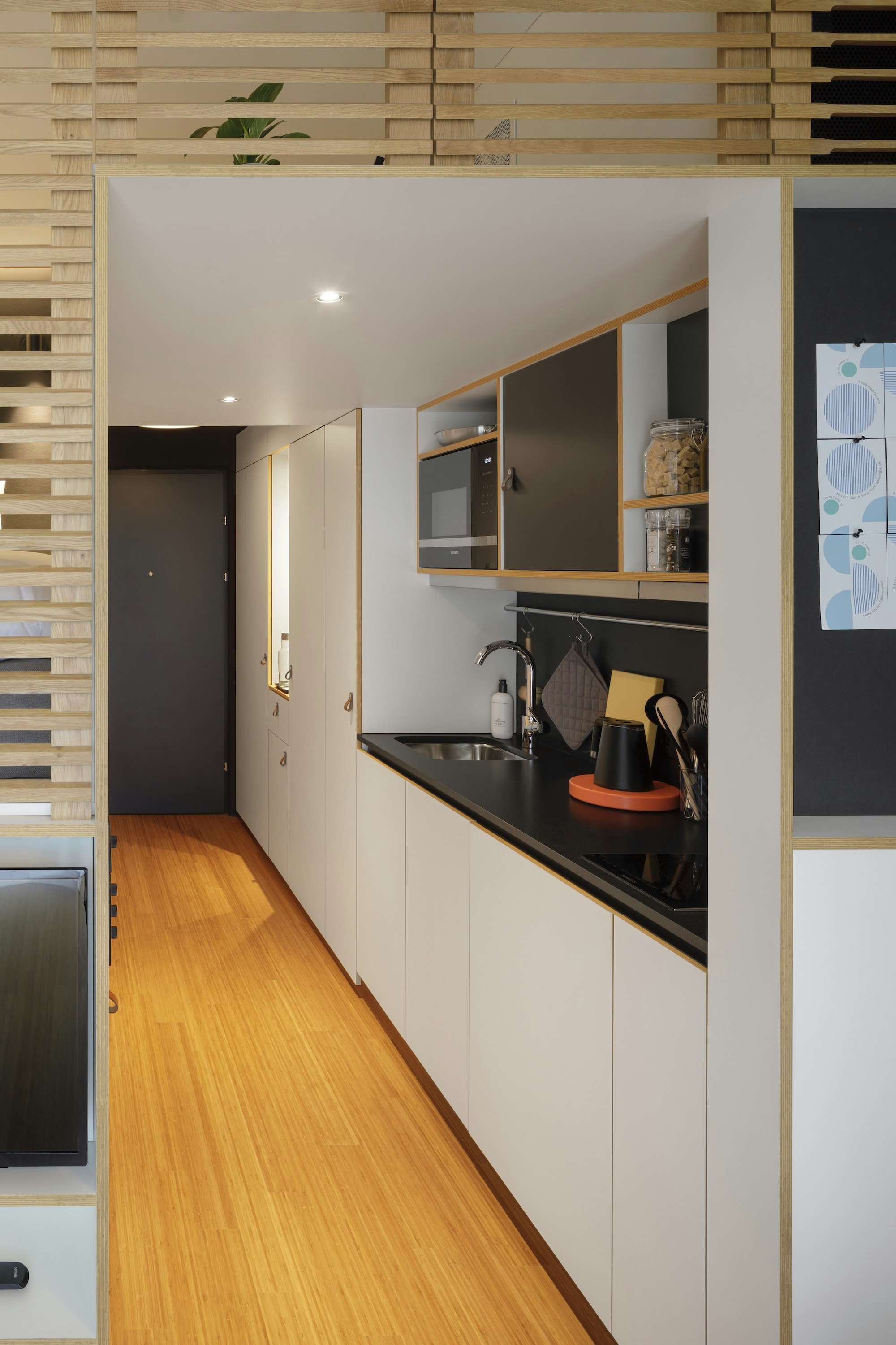 Zoku Vienna 14/85