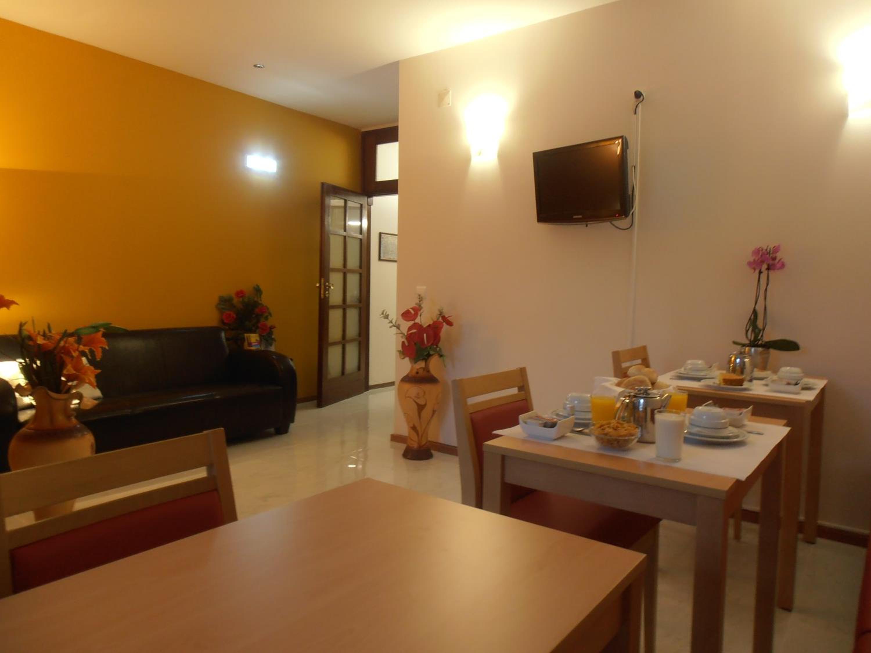 Hotel S. Marino 34/41