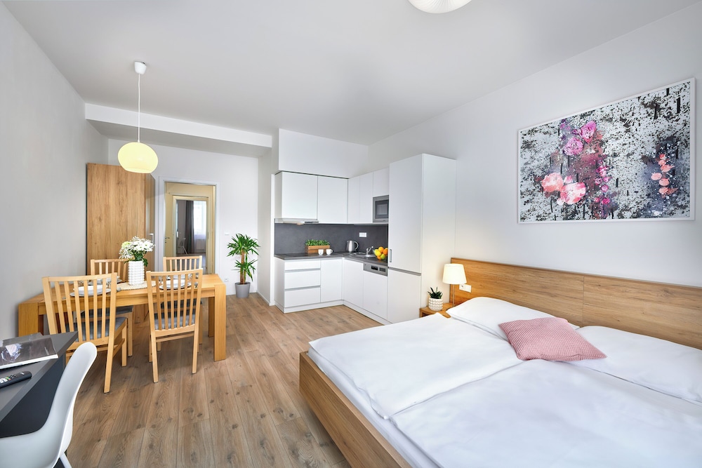 COMFORT, APARTMENT