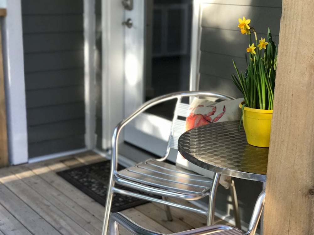 The Francis Boutique Inn 53/67