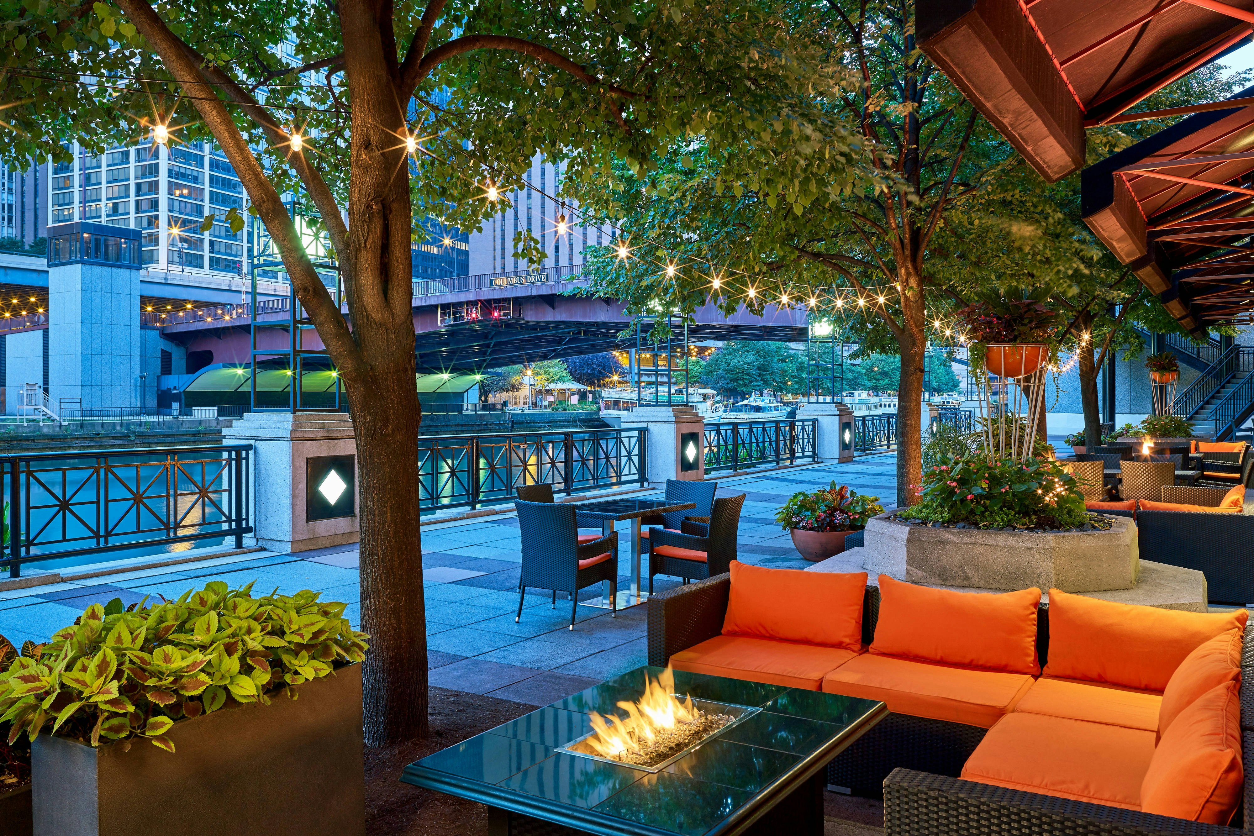 Sheraton Grand Chicago Riverwalk 28/62