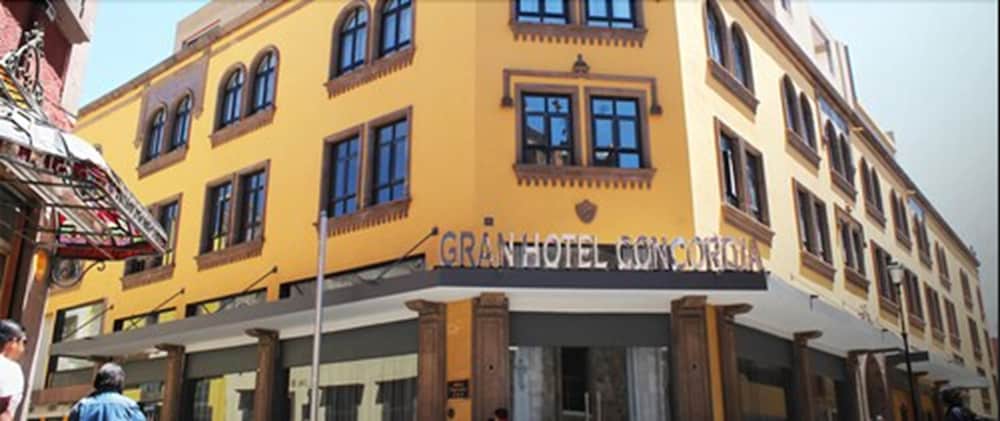 Gran Hotel Concordia 6/42