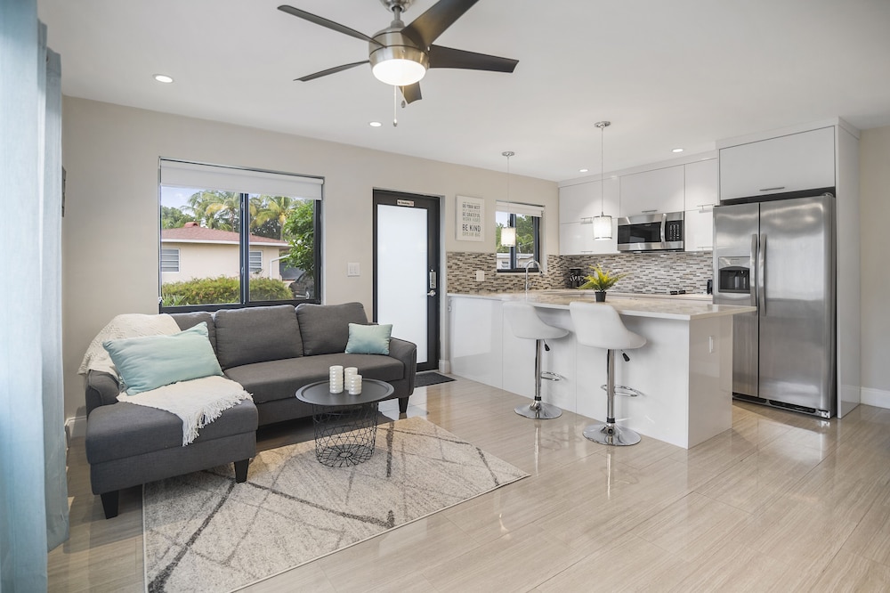 Alani Bay Deluxe Condos Fort Lauderdale 31/50