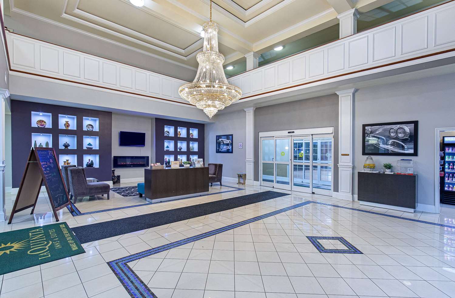 La Quinta Inn & Suites by Wyndham Bowling Green 10/51