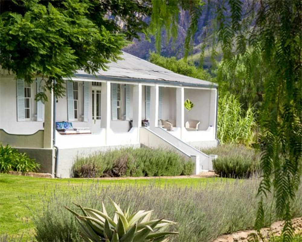 Swartberg Country Manor 30/49