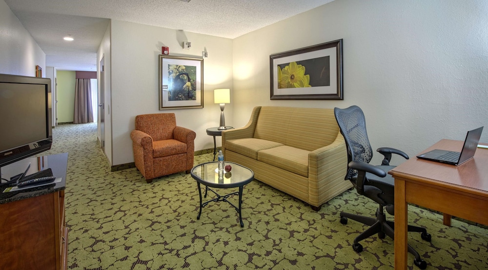 Hilton Garden Inn Huntsville Space Center 28/55