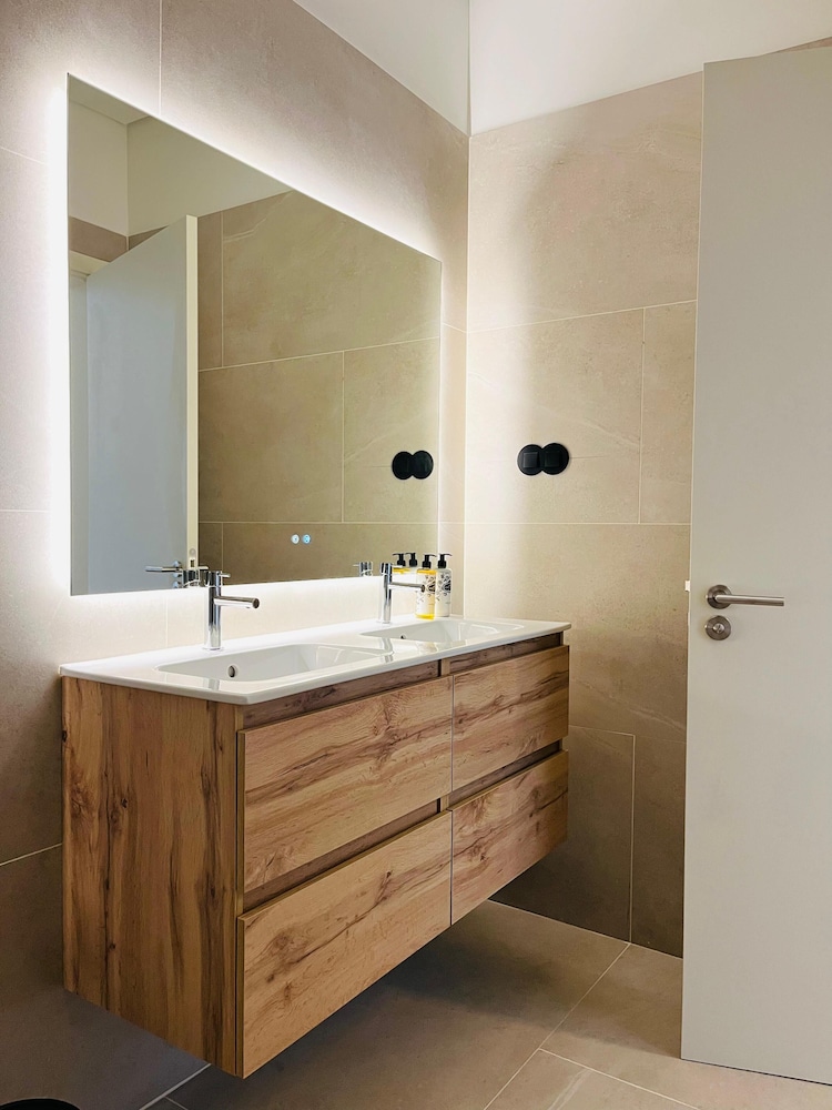 The House Of Sandeman Hostel & Suites 6/50