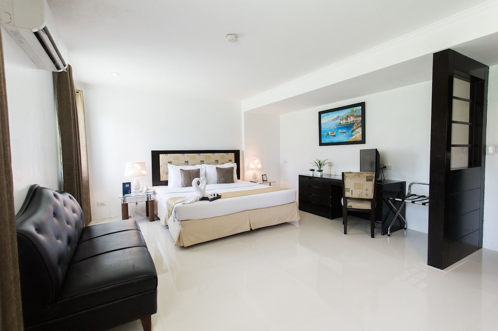 Subic Bay Peninsular Hotel 5/58