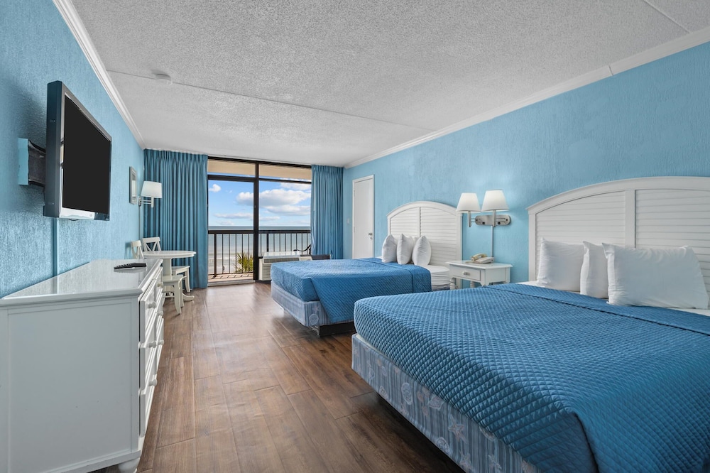 STANDARD, 2 QUEEN BEDS, OCEAN FRONT