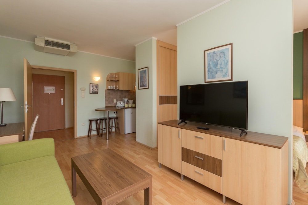 Premium Apartment House 24/39