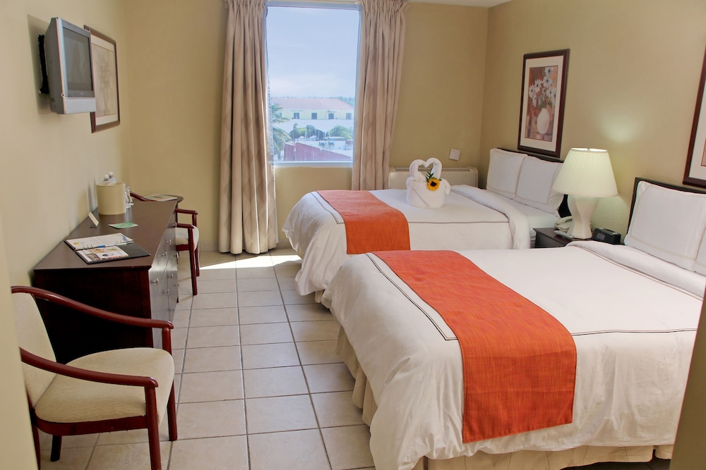 TRYP by Wyndham Aruba Adults Only Hotel 28/75
