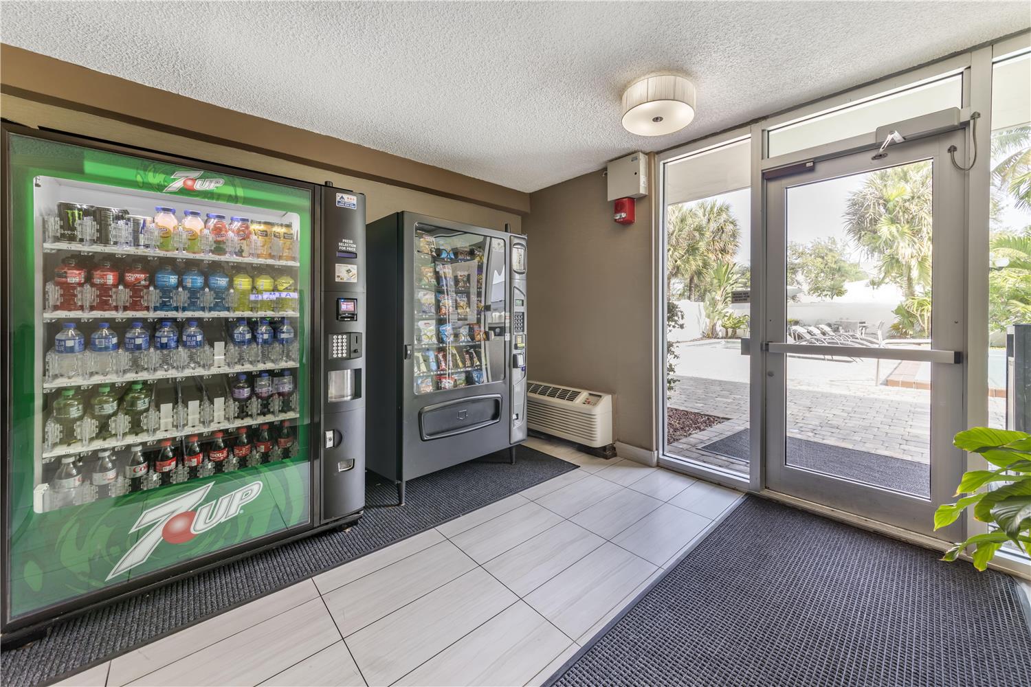 Best Western Plus North Miami Bal Harbour in NORTH MIAMI - FL
