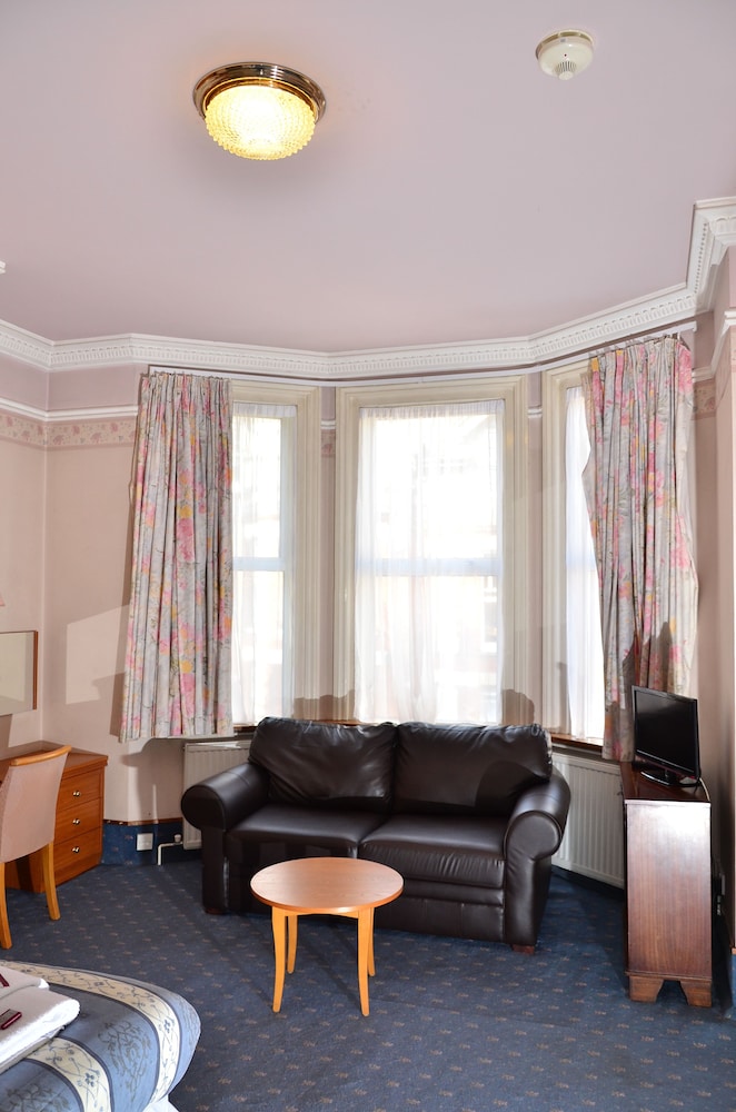 The Russell Hotel 37/50