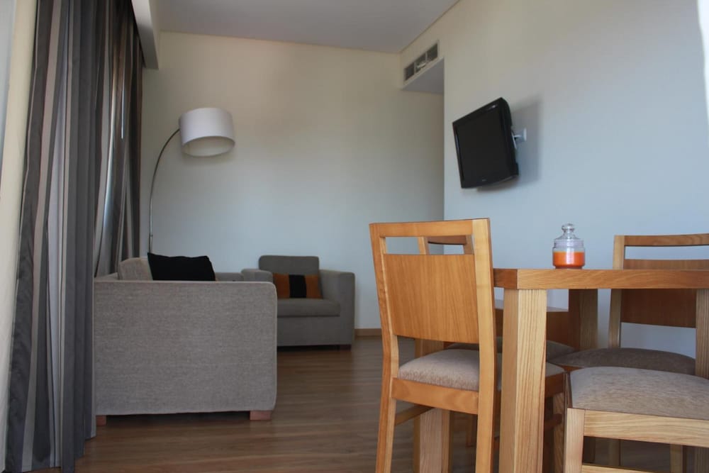 Caravelas Hotel 48/65