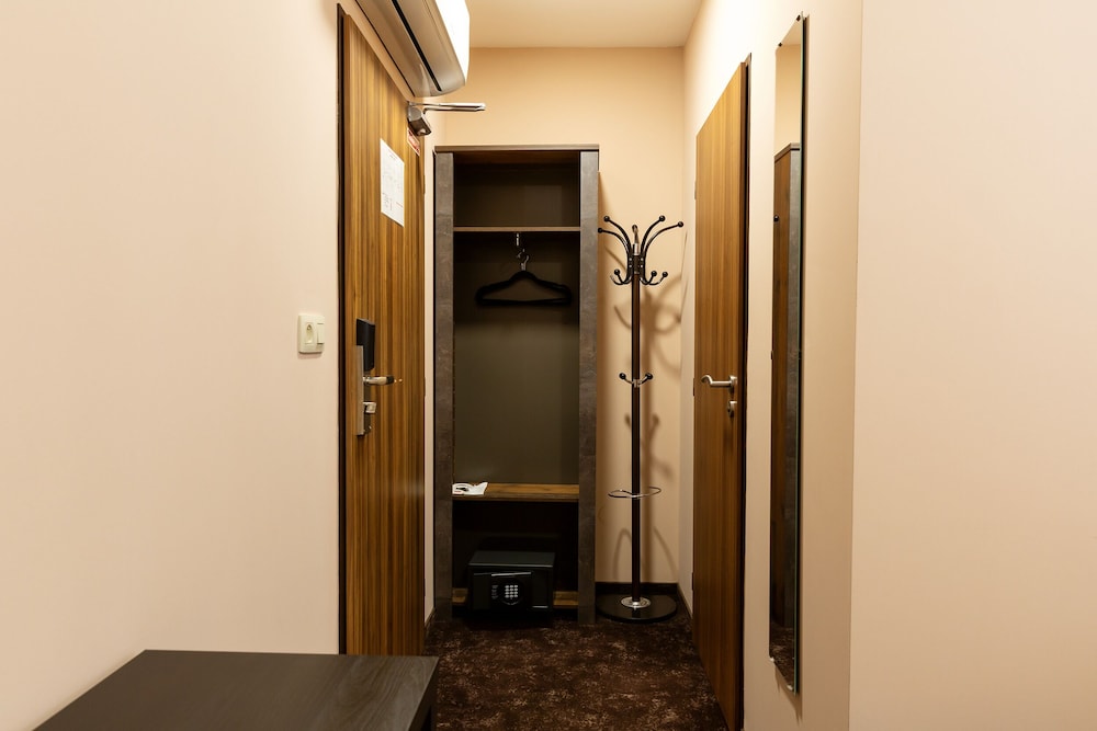 Max Inn Hotel 21/50