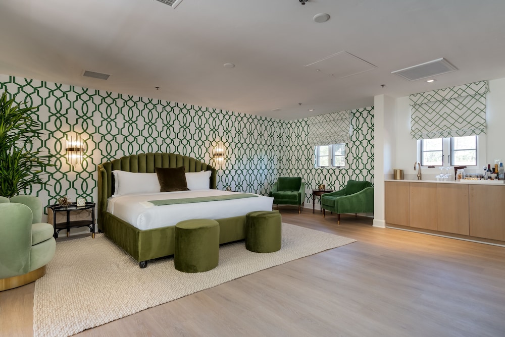 Colony Palms Hotel 5/44