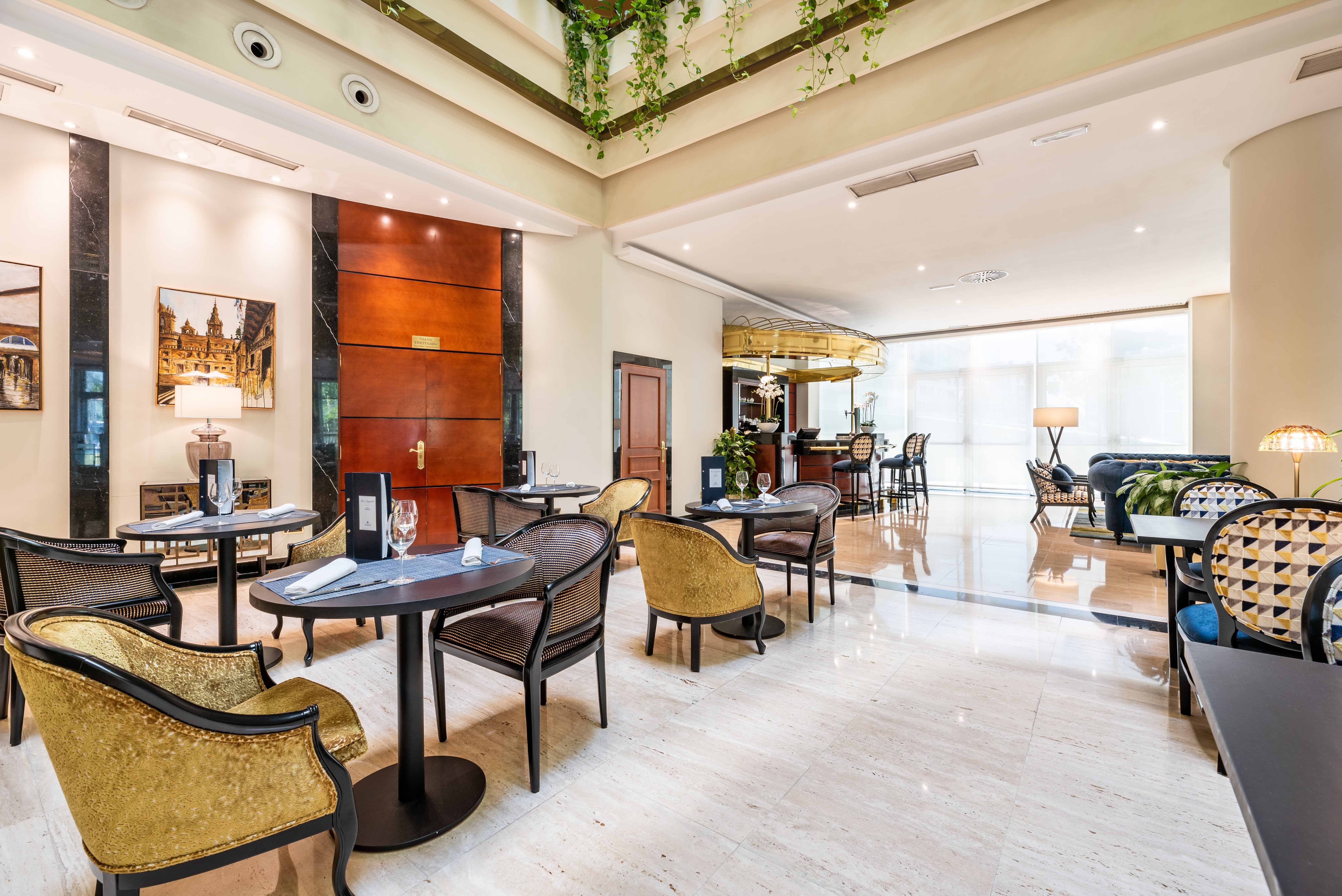 Eurostars Gran Hotel Santiago 45/71