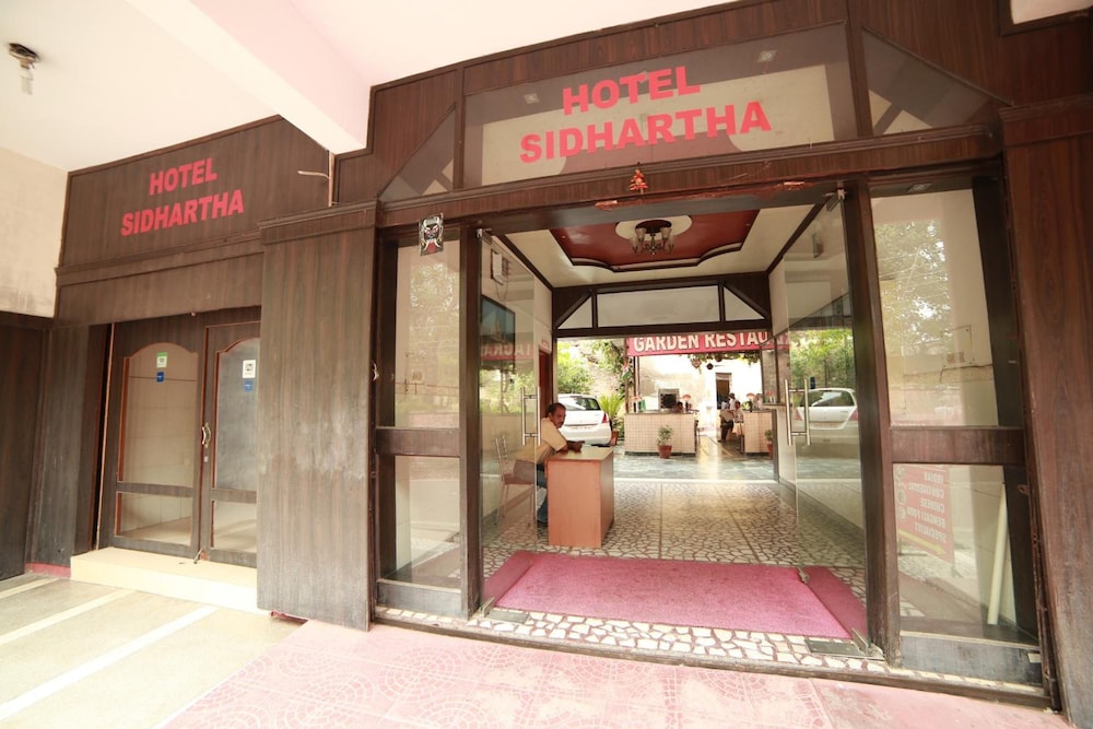 Hotel Sidhartha 7/59