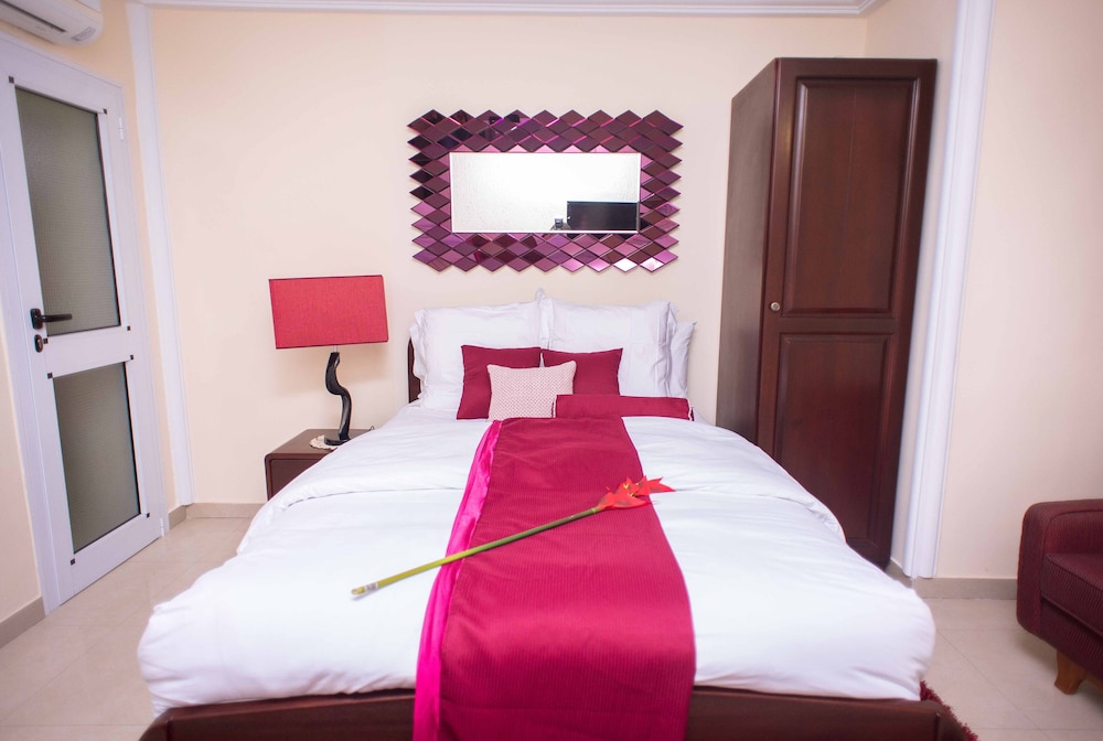 STANDARD, DOUBLE BED, KITCHENETTE