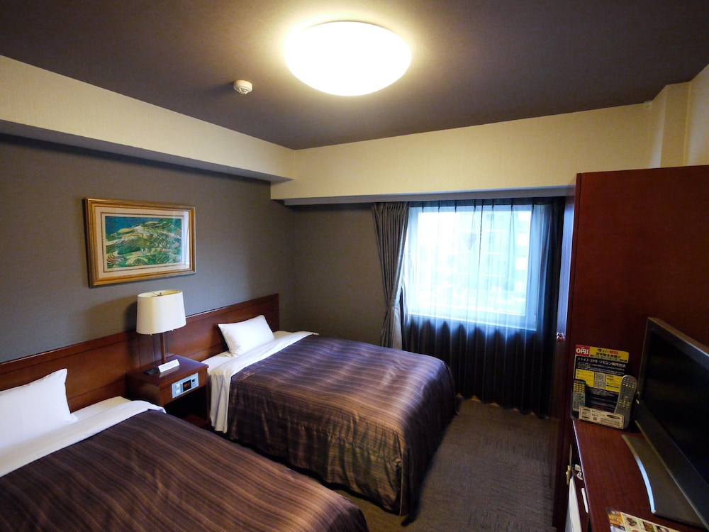 Hotel Route-Inn Koga Ekimae 8/55