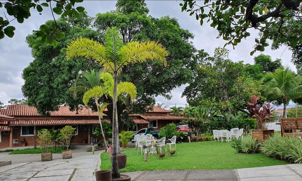 Palmier Hotel 42/45