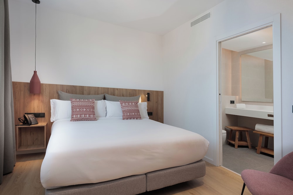 1 BEDROOM, SUPERIOR, APARTMENT, DOUBLE OR TWIN BED