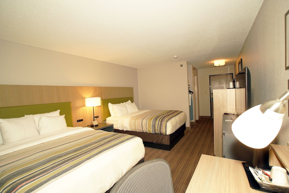 Country Inn & Suites by Radisson Greenfield IN 15/37