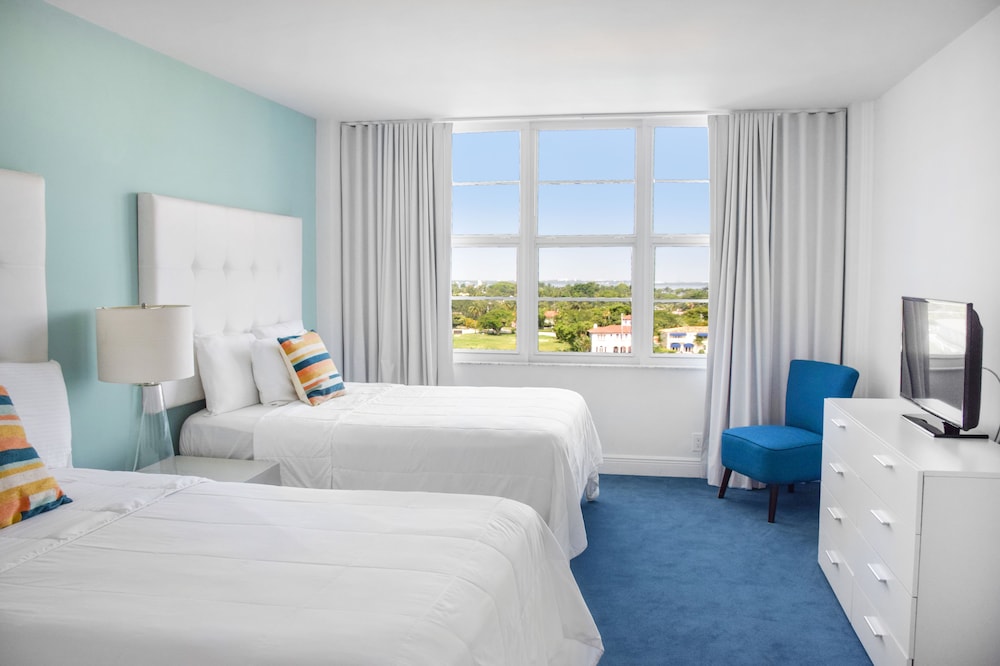 Seacoast Suites Hotel 22/75