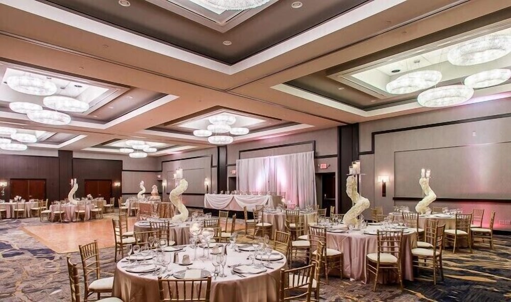 Hyatt Regency Lisle near Naperville 50/62