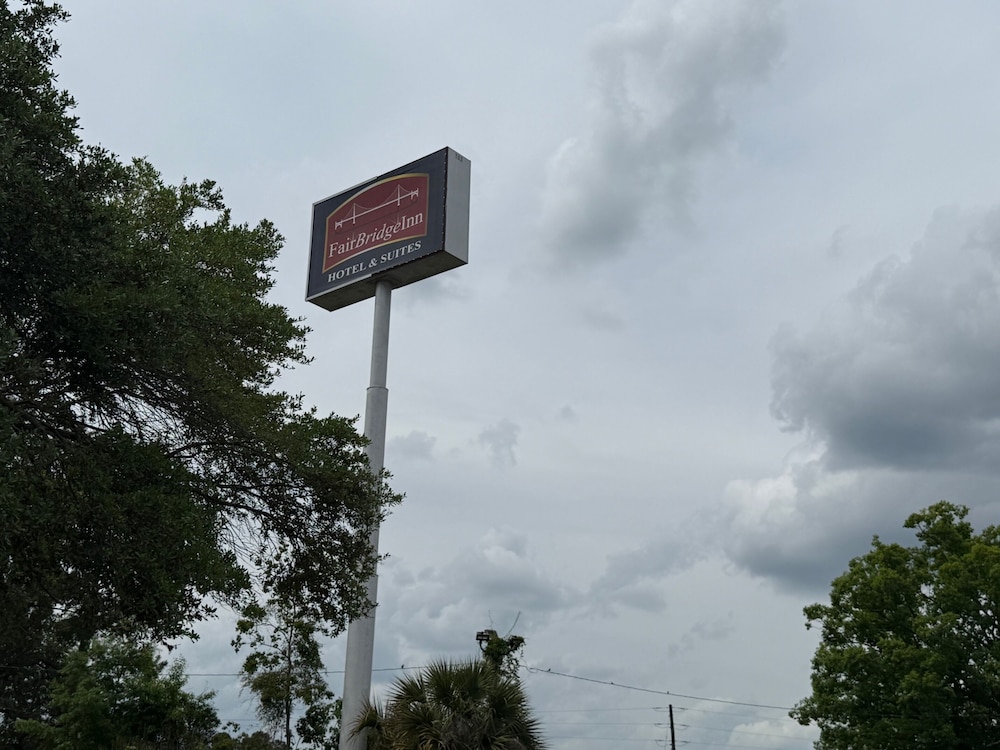 Capital O Hotel Richmond Hill/Savannah area I-95 3/48